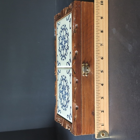 VGT,Mexican Brown Wooden/Tile Decorative Trinket Box. - Picture 2 of 9